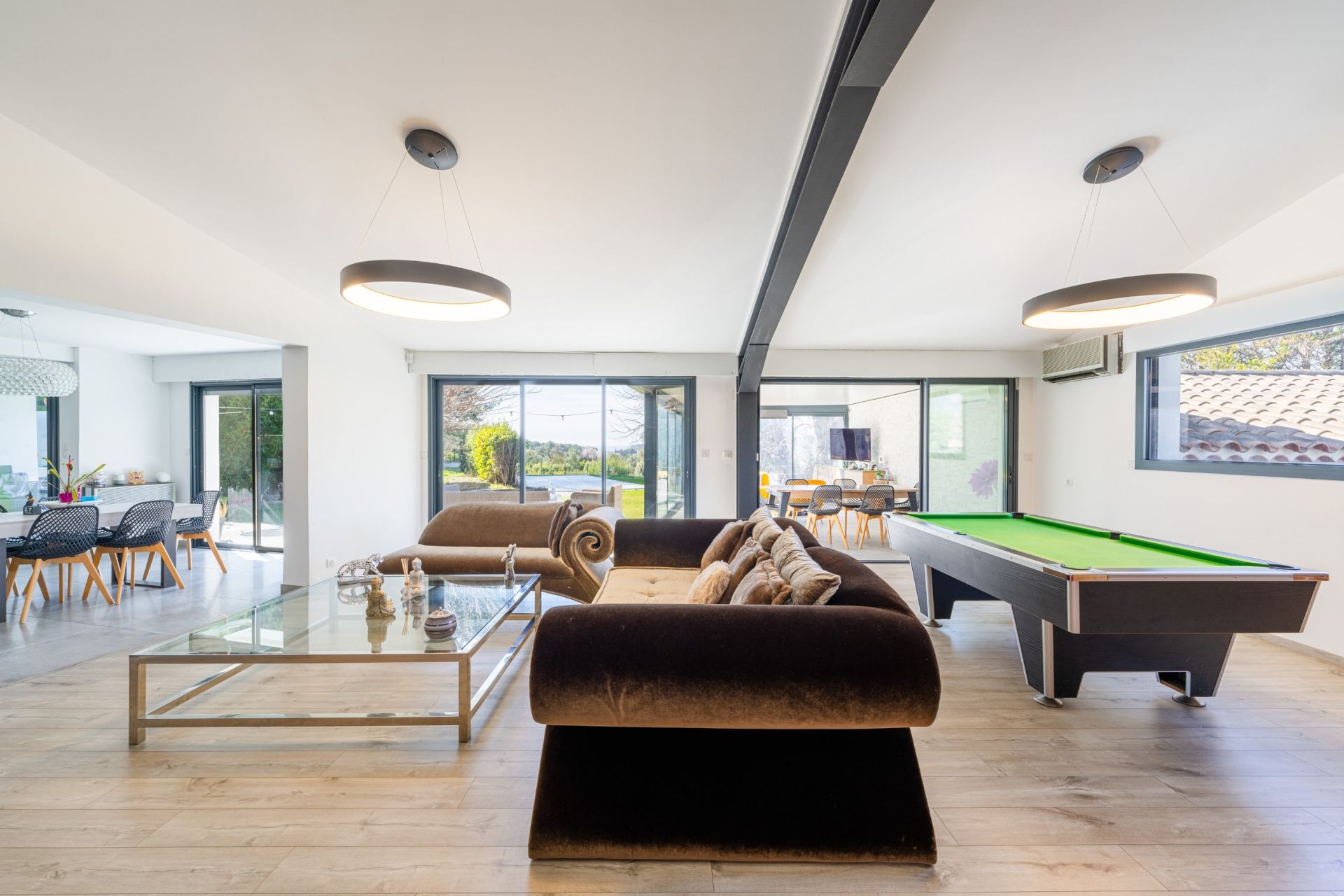 house 9 Rooms for sale on SANARY SUR MER (83110)