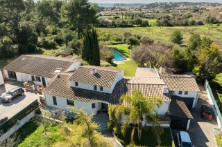 house 9 Rooms for sale on SANARY SUR MER (83110)