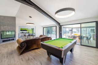 house 9 Rooms for sale on SANARY SUR MER (83110)