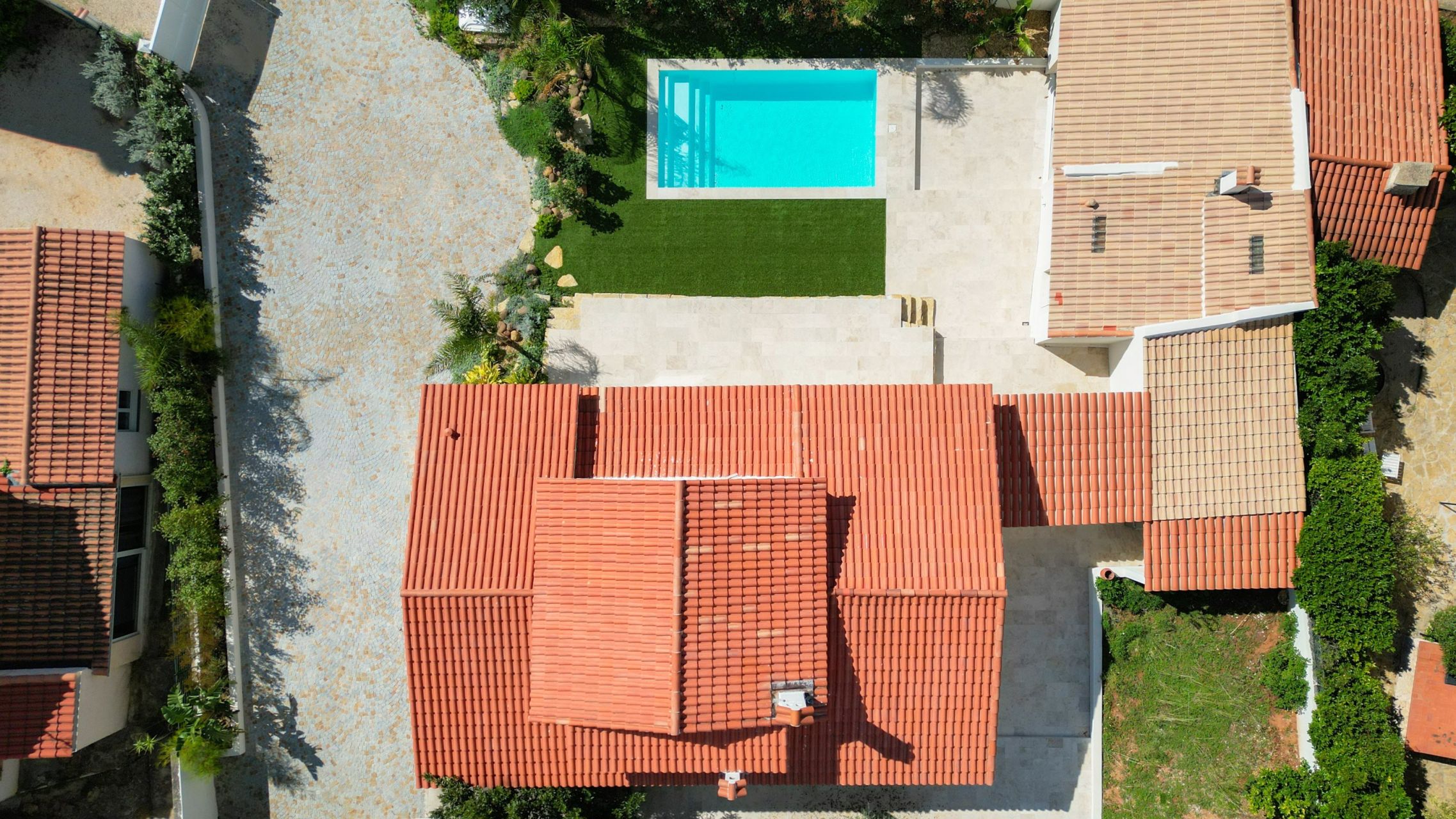 house 7 Rooms for sale on BANDOL (83150)