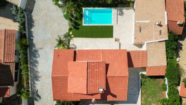 house 7 Rooms for sale on BANDOL (83150)