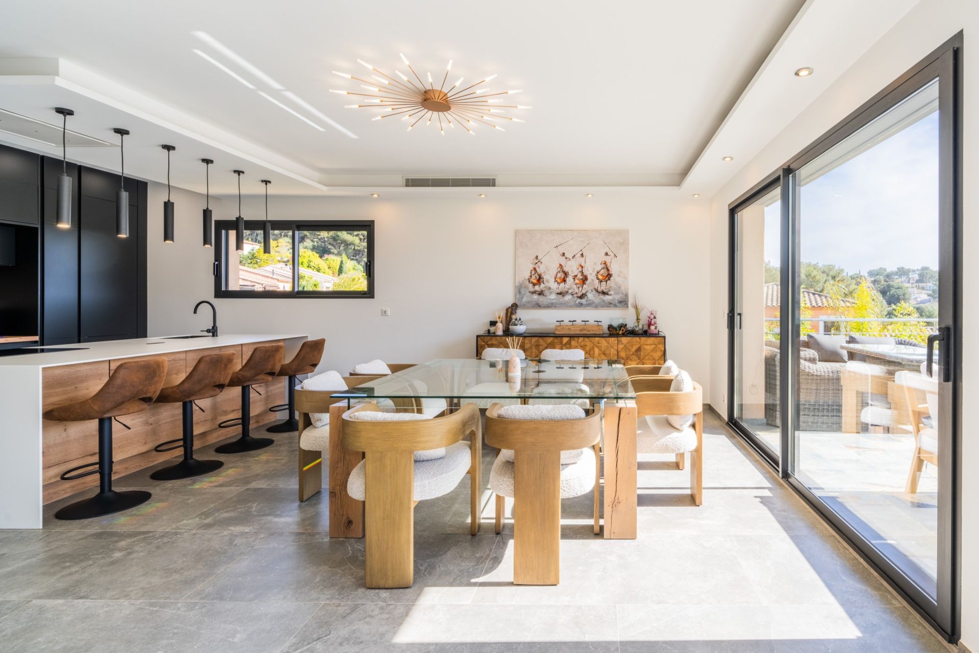 house 6 Rooms for sale on SANARY SUR MER (83110)