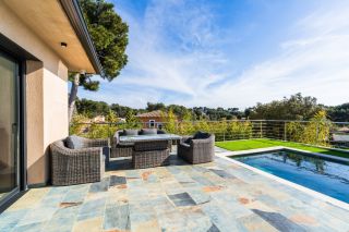 house 6 Rooms for sale on SANARY SUR MER (83110)