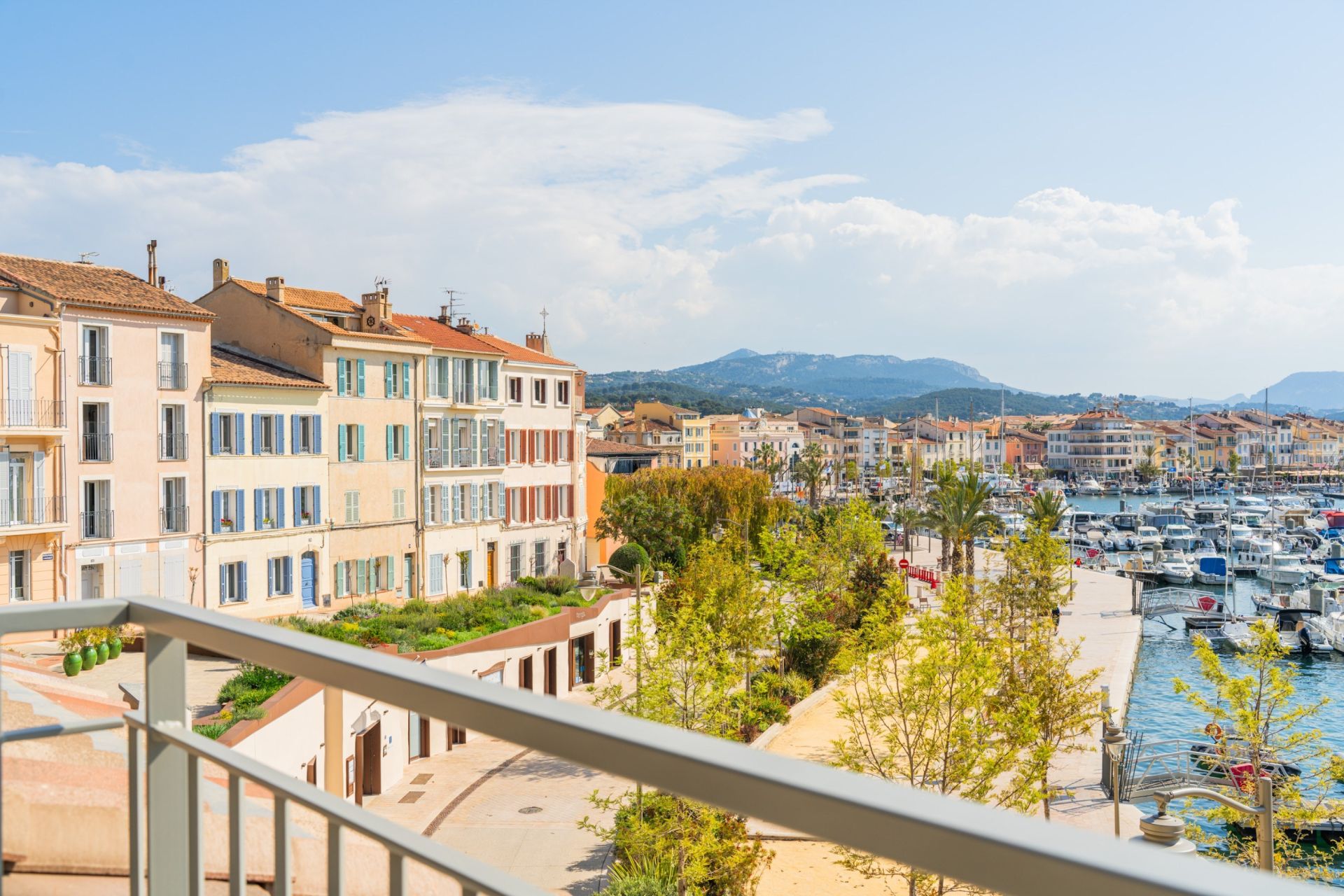 maison 5 Pièces en vente sur SANARY SUR MER (83110)
