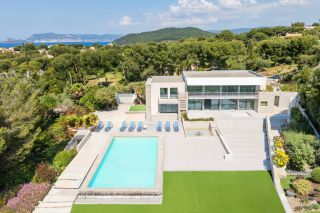 maison 7 Pièces en vente sur ST CYR SUR MER (83270)