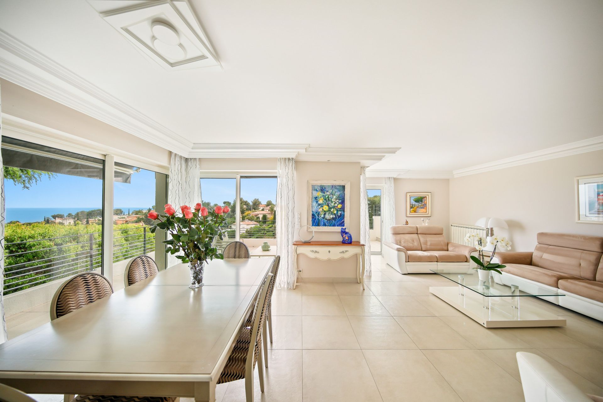 house 7 Rooms for sale on BANDOL (83150)