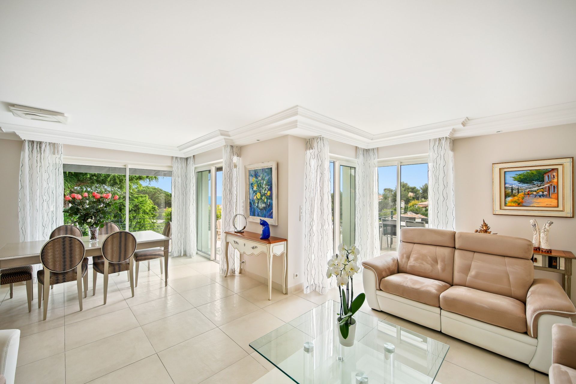 house 7 Rooms for sale on BANDOL (83150)