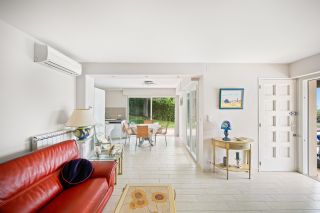 house 7 Rooms for sale on BANDOL (83150)