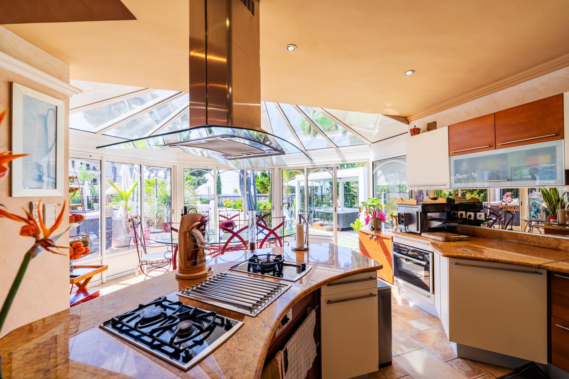 maison 10 Pièces en vente sur CARQUEIRANNE (83320)