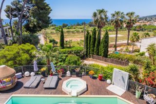 maison 10 Pièces en vente sur CARQUEIRANNE (83320)