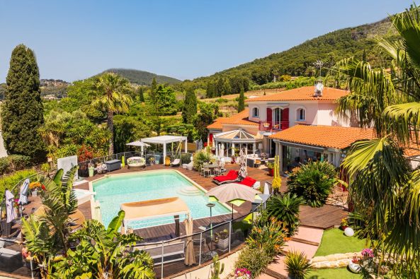 Vente Maison Carqueiranne 10&nbsp;Pièces 410&nbsp;m²