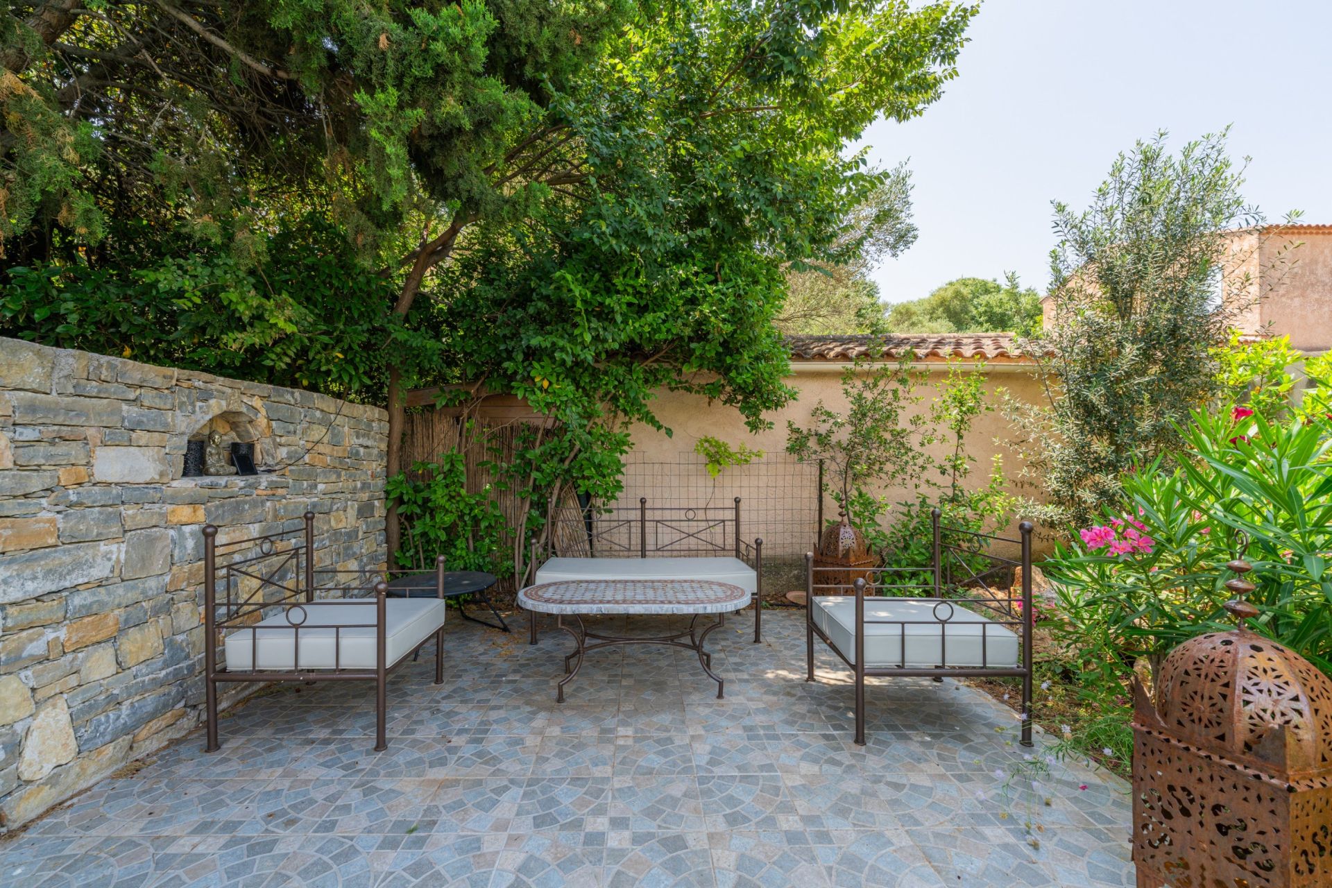 house 6 Rooms for sale on TOULON (83000)