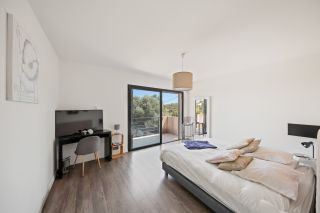 maison 8 Pièces en vente sur OLLIOULES (83190)