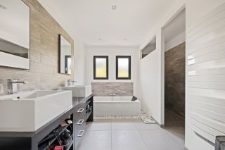 maison 8 Pièces en vente sur OLLIOULES (83190)