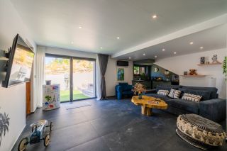 house 8 Rooms for sale on SANARY SUR MER (83110)