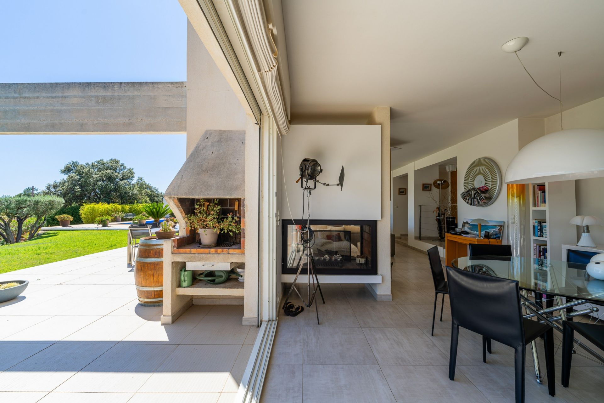 maison 6 Pièces en vente sur LA CADIERE D AZUR (83740)