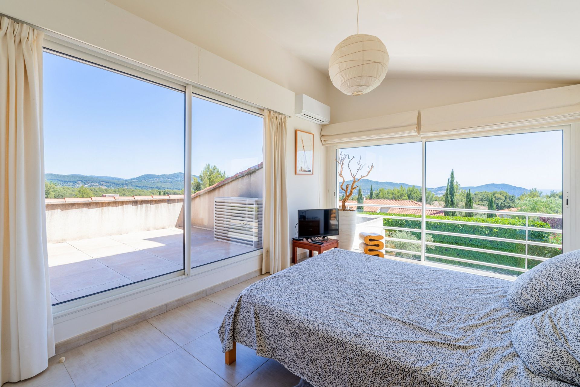 maison 6 Pièces en vente sur LA CADIERE D AZUR (83740)