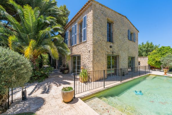 Vente Maison Sanary-sur-Mer 10 Pièces 430 m²