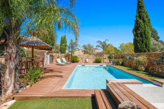 house 6 Rooms for sale on SANARY SUR MER (83110)