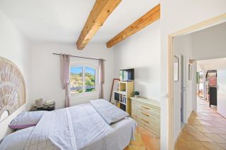 house 6 Rooms for sale on SANARY SUR MER (83110)