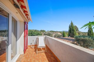 house 6 Rooms for sale on SANARY SUR MER (83110)