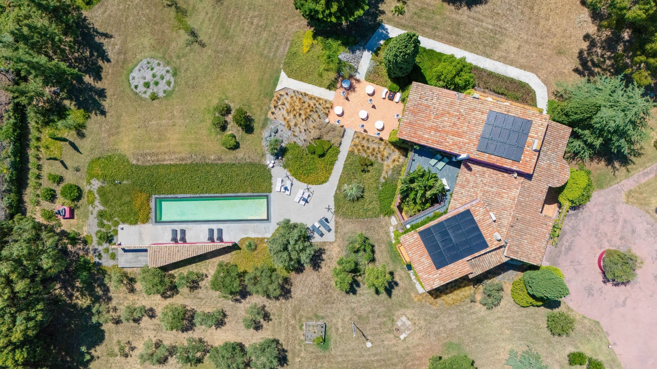 maison 13 Pièces en vente sur LA LONDE LES MAURES (83250)