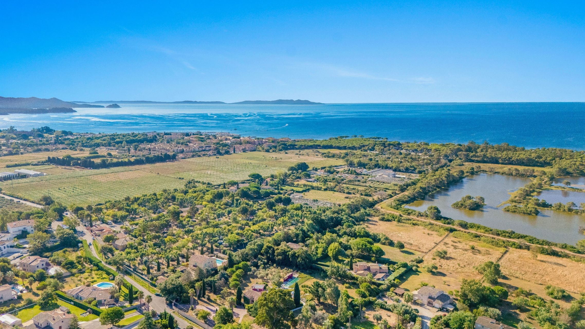 maison 13 Pièces en vente sur LA LONDE LES MAURES (83250)