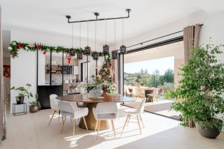 house 6 Rooms for sale on LA CADIERE D AZUR (83740)