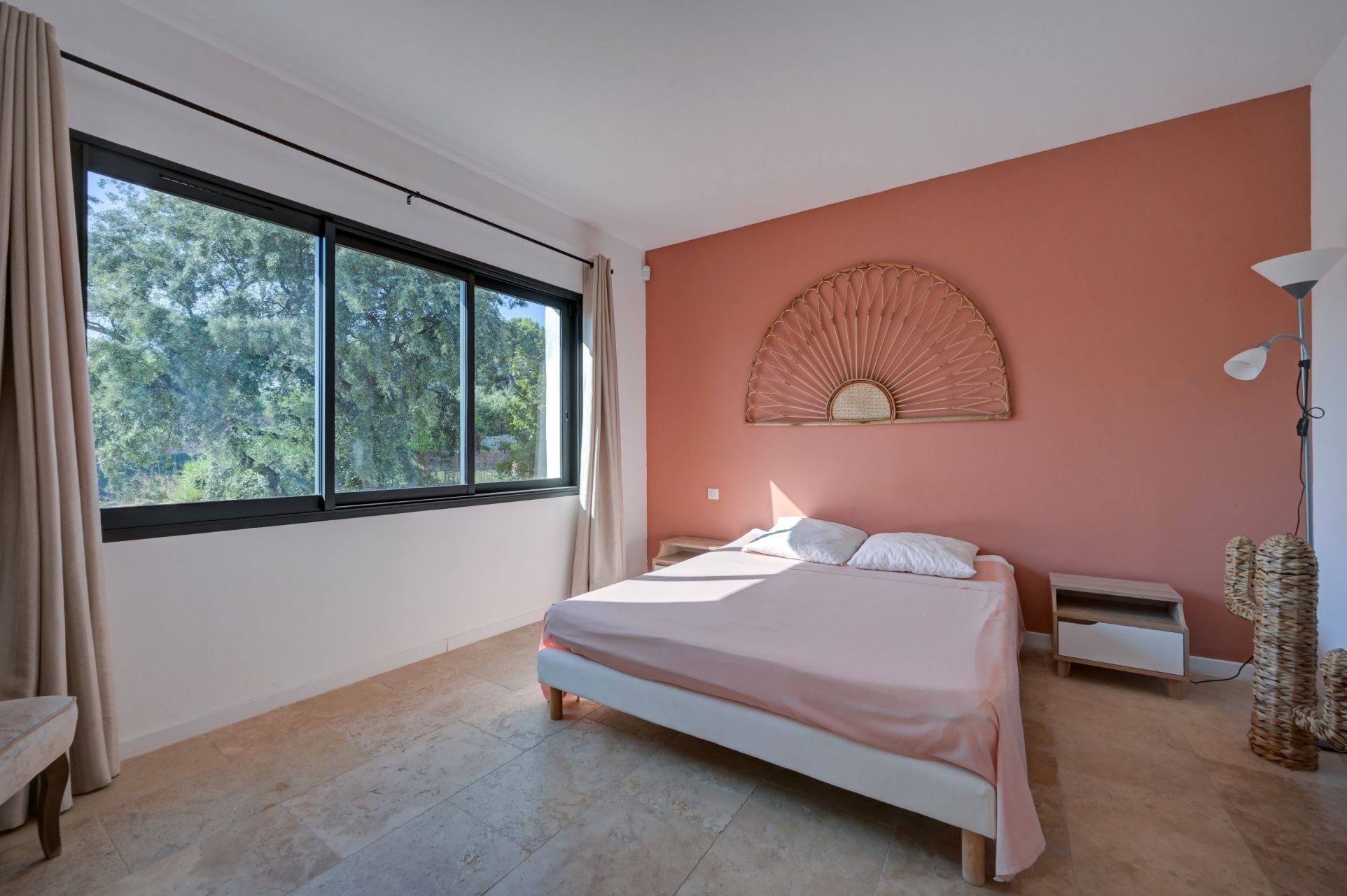 maison 6 Pièces en vente sur LA CADIERE D AZUR (83740)