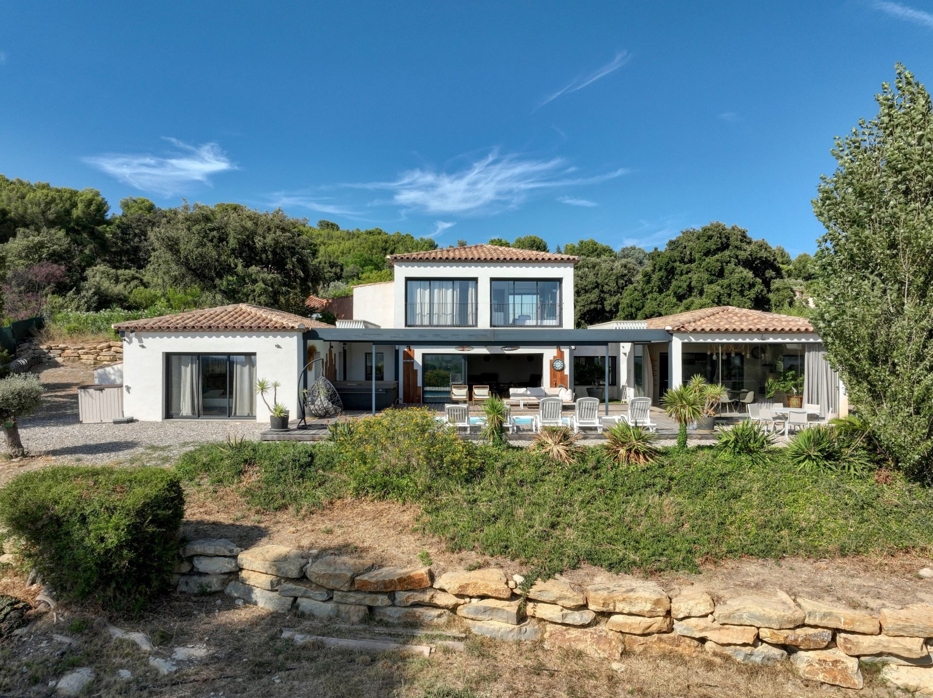 maison 6 Pièces en vente sur LA CADIERE D AZUR (83740)