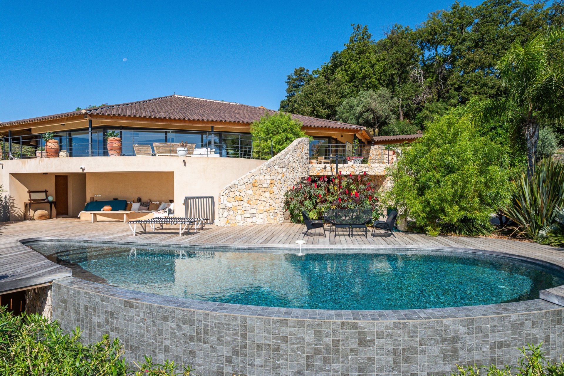 maison 6 Pièces en vente sur OLLIOULES (83190)