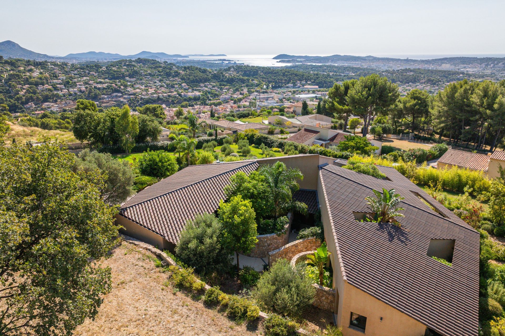 maison 6 Pièces en vente sur OLLIOULES (83190)