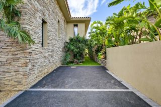 house 7 Rooms for sale on SANARY SUR MER (83110)