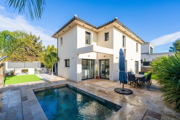Sale House Sanary-sur-Mer 4&nbsp;Rooms 121&nbsp;m²