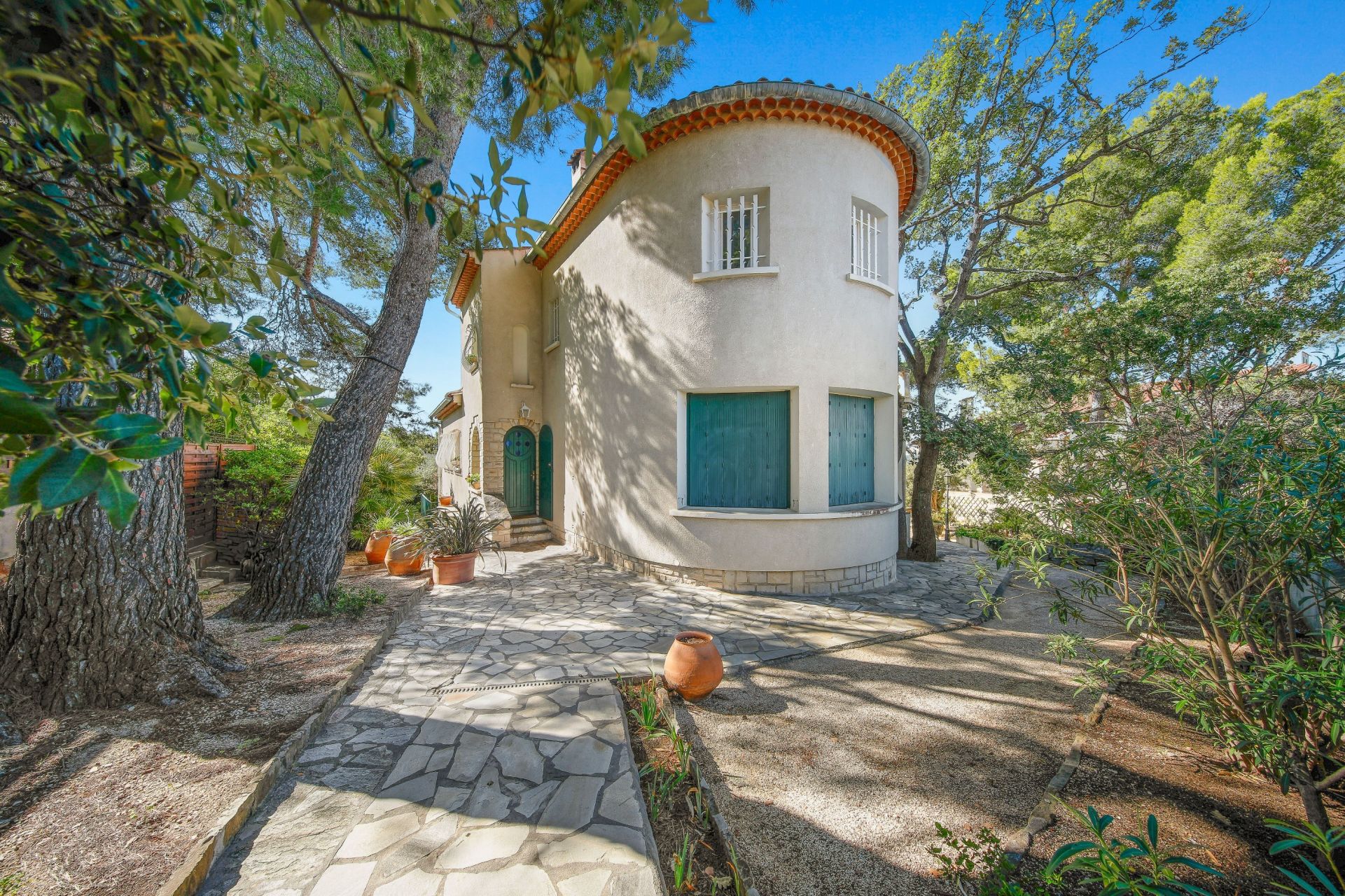 maison 6 Pièces en vente sur SIX FOURS LES PLAGES (83140)