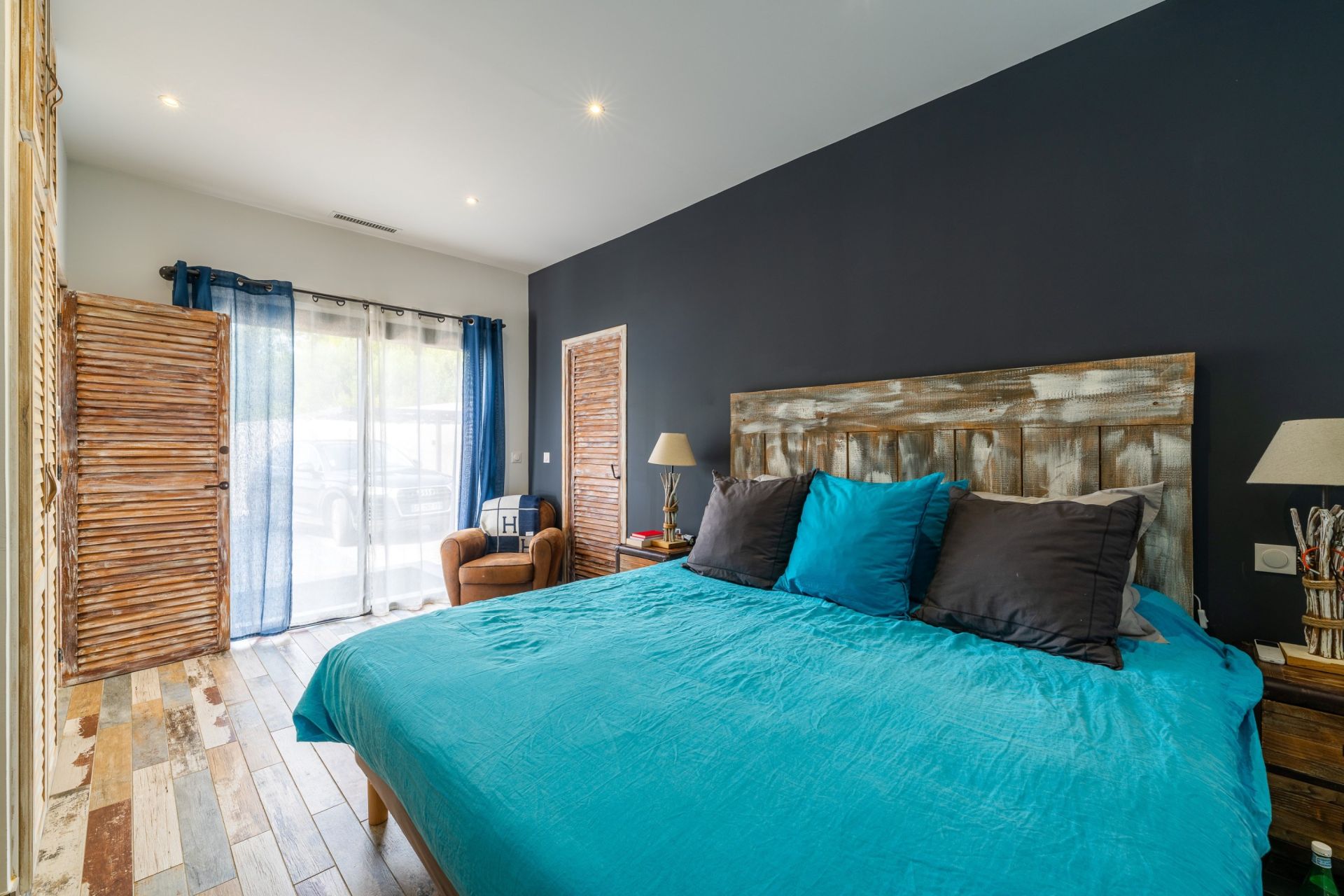 house 13 Rooms for sale on LA CADIERE D AZUR (83740)