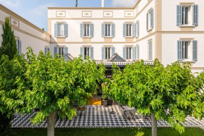 Vente Maison Le Brusc 15&nbsp;Pièces 650&nbsp;m²