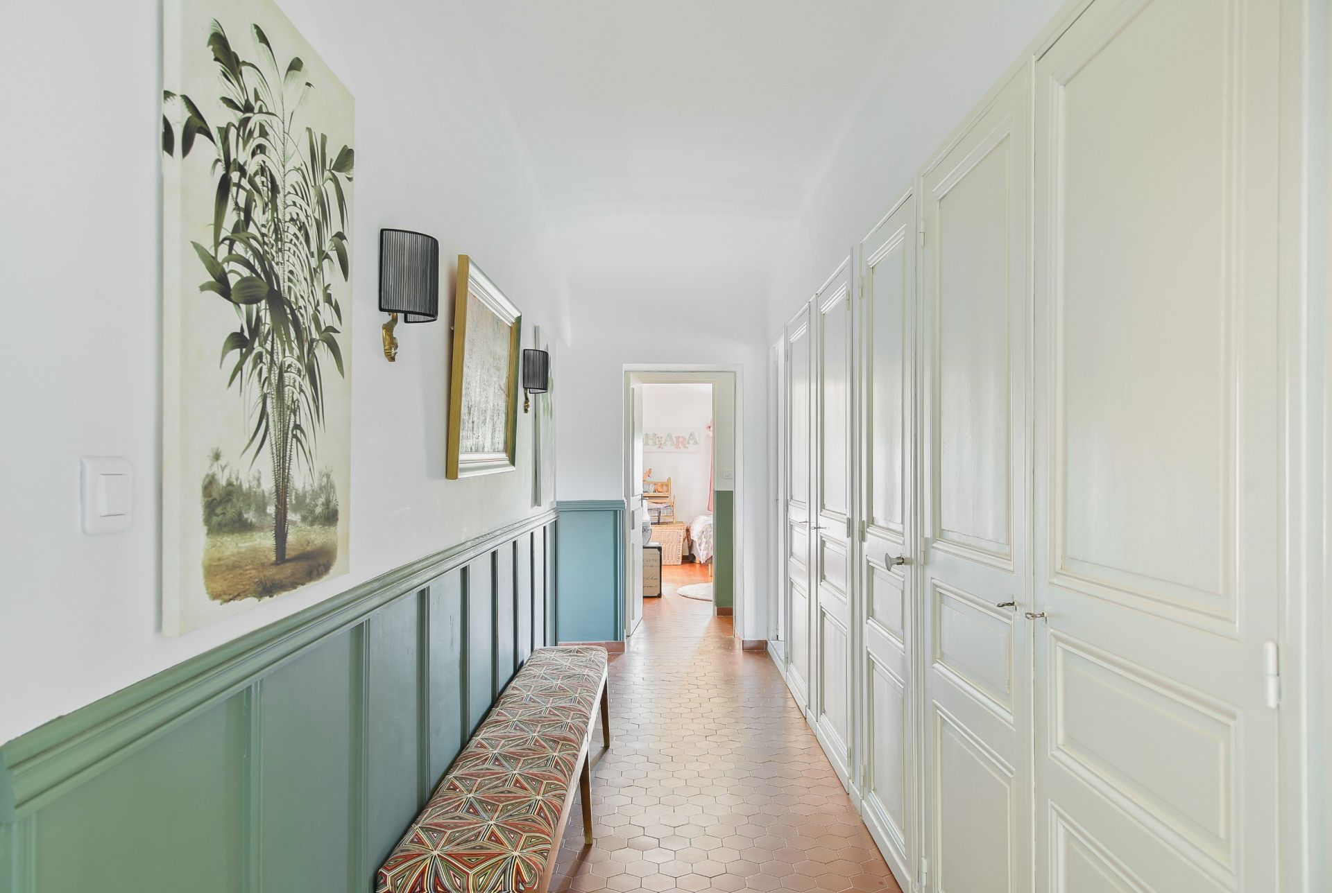 house 8 Rooms for sale on SANARY SUR MER (83110)