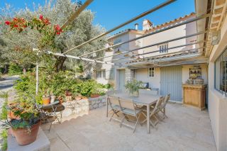 house 8 Rooms for sale on SANARY SUR MER (83110)