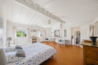 house 8 Rooms for sale on SANARY SUR MER (83110)