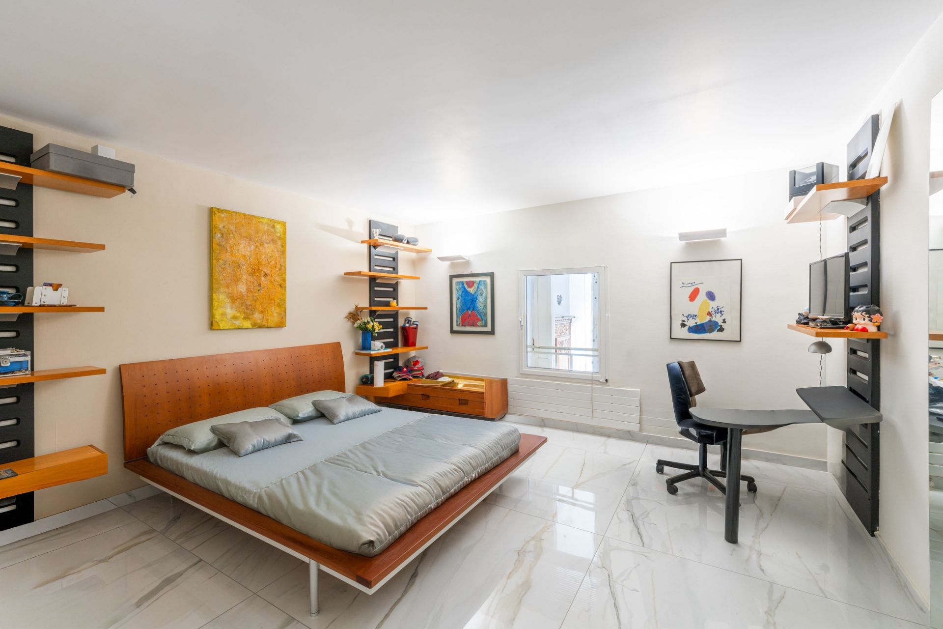 house 8 Rooms for sale on SANARY SUR MER (83110)