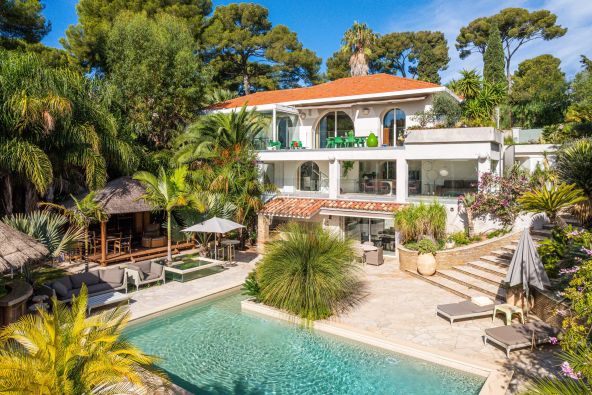 Sale House Sanary-sur-Mer 8 Rooms 400 m²
