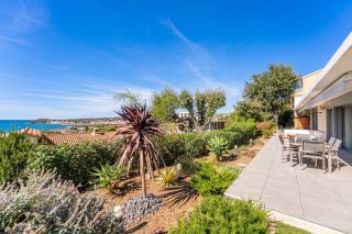 apartment 4 Rooms for sale on SIX FOURS LES PLAGES (83140)