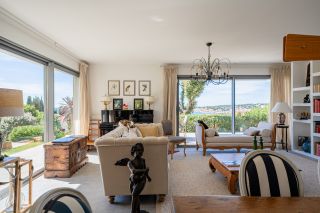 apartment 4 Rooms for sale on SIX FOURS LES PLAGES (83140)