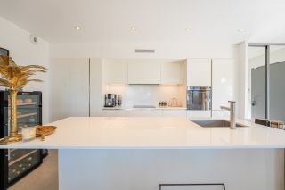 apartment 4 Rooms for sale on SIX FOURS LES PLAGES (83140)