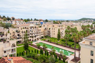 Sale Apartment Hyères 4 Rooms 138 m²