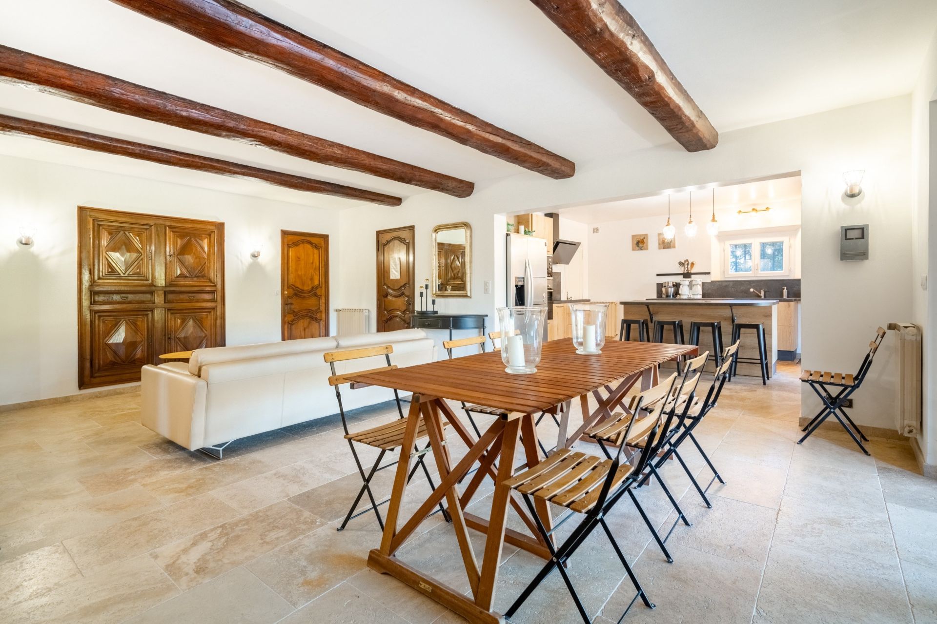 maison 8 Pièces en vente sur LA ROQUEBRUSSANNE (83136)