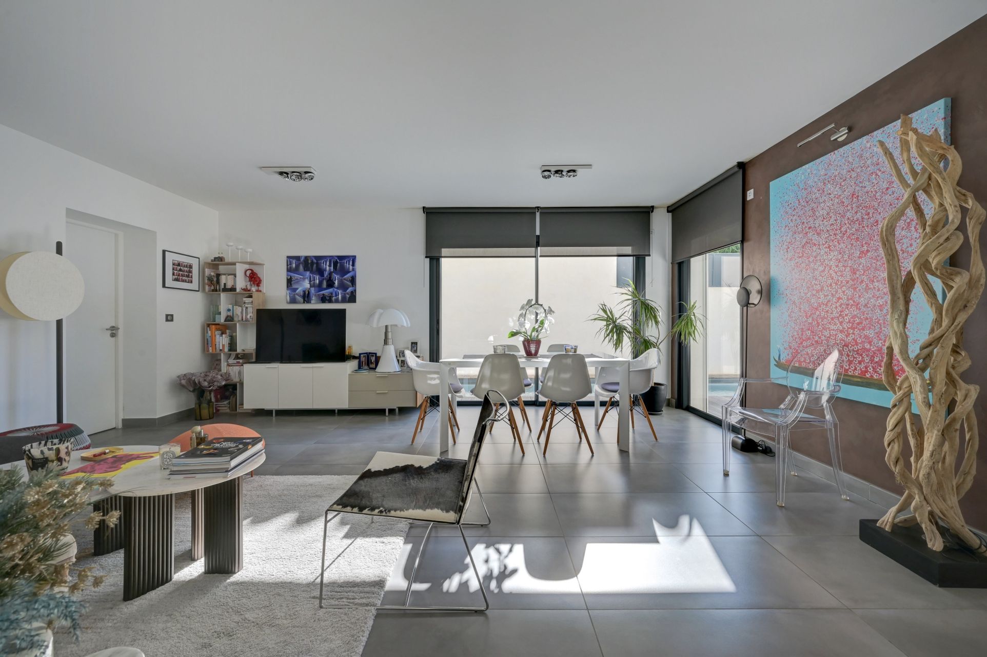 house 5 Rooms for sale on BANDOL (83150)