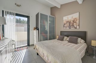 house 5 Rooms for sale on BANDOL (83150)