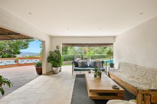 house 7 Rooms for sale on OLLIOULES (83190)